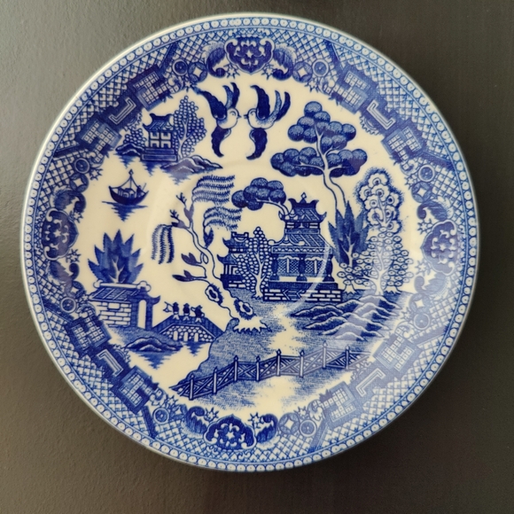 4 unbranded | transferware | Blue Willow pattern plates (saucers) 🔵⚪ - Picture 5 of 8